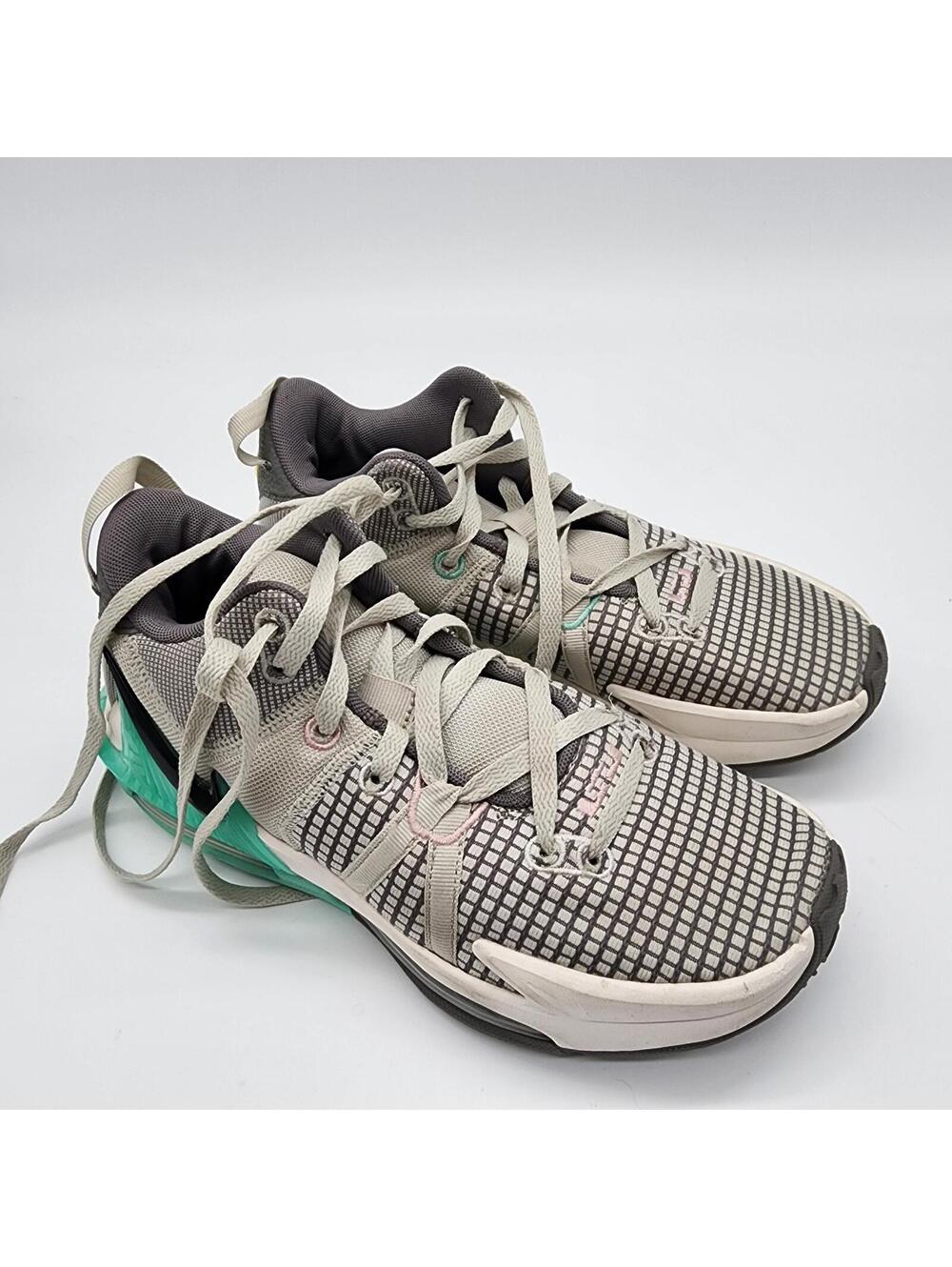 EUC Lebron Nike witness flat pewter mint mens sneakers 7.5